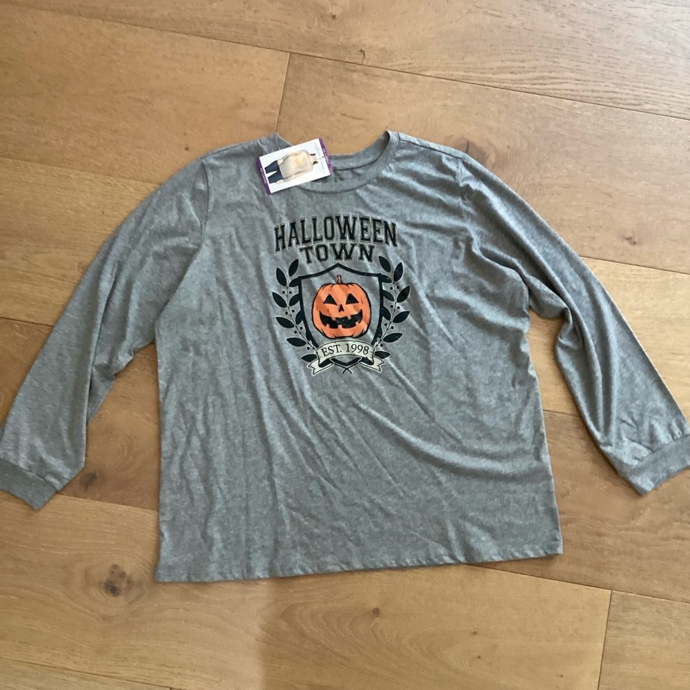 STATE of mind Gray Halloween Town Long Sleeve Tee Size XXL